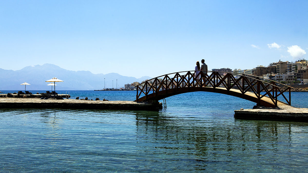 Minos Beach Art Hotel